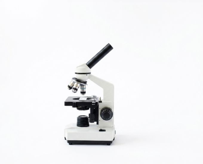 High-Performance Laboratory Monocular Microscope